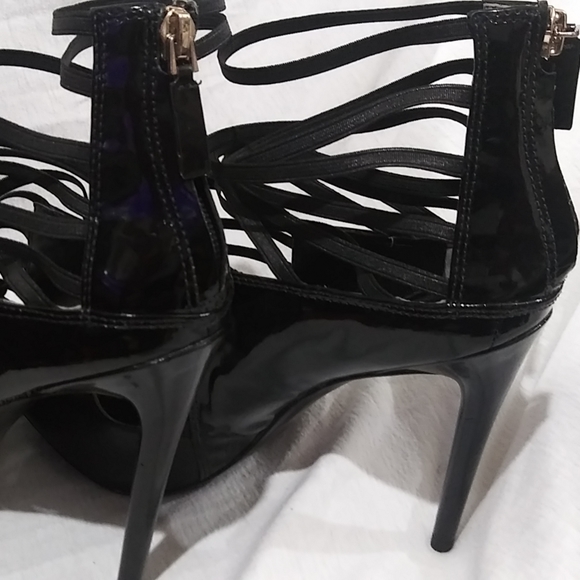 New KENNETH COLE NEW YORK HEELS - Picture 7 of 8